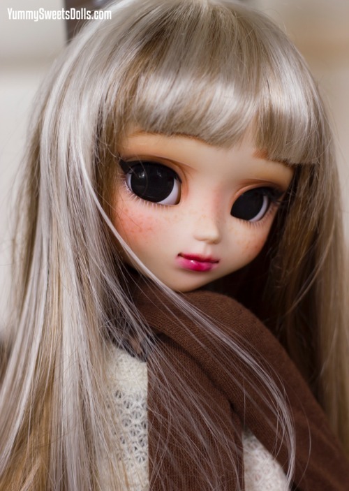 Lottie (Mocha Latte) got a makeover! In time for the new year :)www.facebook.com/YummySweets