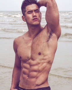 asian-men-x:  Alex Chee (@alex_cyk)