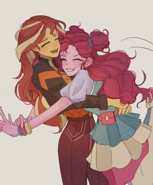 tcn1205:HUG <3 