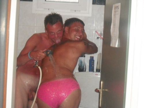 naked-straight-men:  Lol
