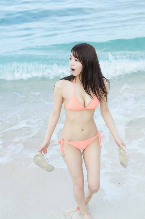 uptou:  [週プレnet] No.217 傳谷英里香 スペシャル写真集「プリンセスの全力疾走」