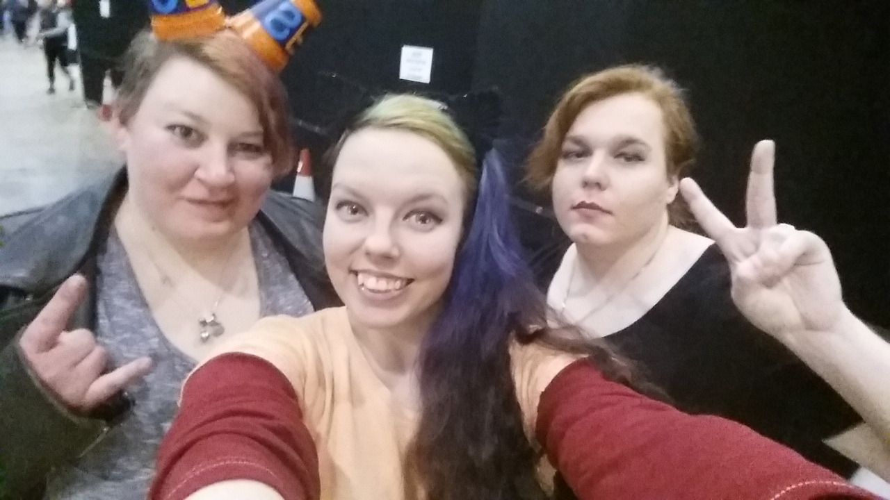moustachedpotatoes: Watching all our autumns drift away~ Featuring @caramelfudgeblog