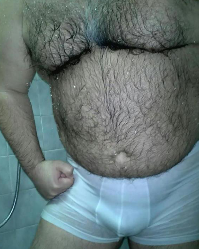 superbears:  ossito45:  lisbonbear:  Woof :-)  Grrr  SUPER HOT GORGEOUS BEAR 