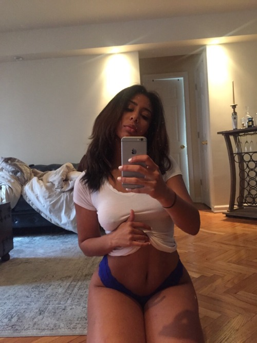 yourlilmamii:Pics taken at baes house