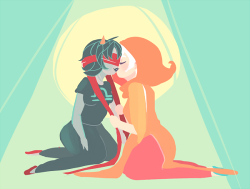 treescab:saffronheliotrope said: I’d love to see Terezi in your style! Maybe Terezi/Rose smooches? S