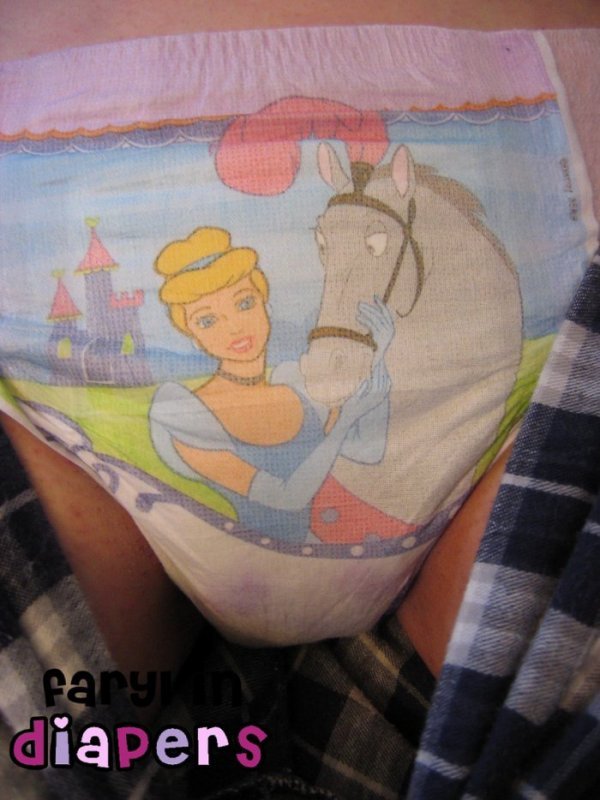 soiledpantys:  Nice poo poos 