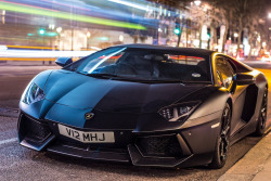 carsnmoney:  crash—test:  Matte Black Lamborghini Aventador (by TS Multimedia)