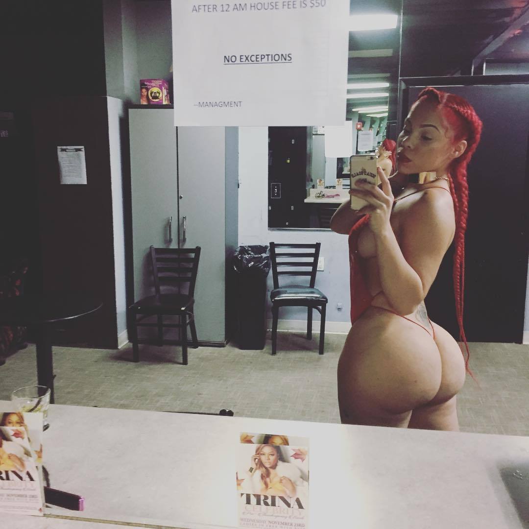 stripper-locker-room:  cocobugatti