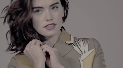 gifwars:Rey is so strong. She’s cool and smart and she can look after herself. Young girls can look 