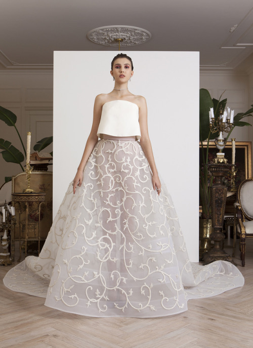 Azzi & Osta, spring/summer 2018, “Marie de Medici”1-2. “Le Couronnement”3-5. “Le Mariage”6-7. “L