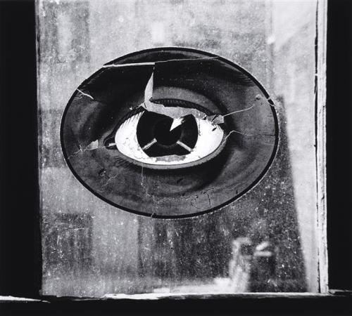 magictransistor:Nathan Lerner. Eye on Window. 1943.