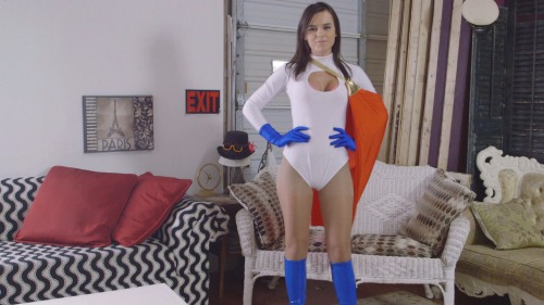 “Amazing Alexis vs Harley Quinn” is now available at www.seductivestudios.com This video resumes where we left off with Amazing Alexis. The superhero’s have been freed from Electra and Lectra’s stomach’s and things are pretty much back to normal.Alexis