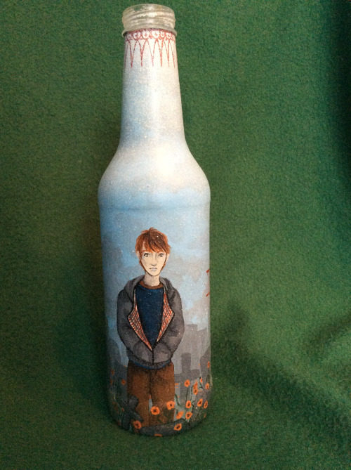 SHOP FEATURE: Hand Painted ‘In The Flesh’ BottleBy: TheLittlestPurpleCatThis hand painte