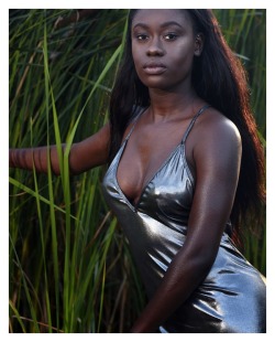 alwaysbewoke:  yolandariley:  alwaysbewoke:    DO YOU SEE ALL THIS DARK SKIN BEAUTY RIGHT HERE!!   You 👏🏽 have 👏🏽to 👏🏽love it 👏🏽when👏🏽 it’s 👏🏽not 👏🏽half 👏🏽naked 👏🏽and 👏🏽covered in 👏🏽baby