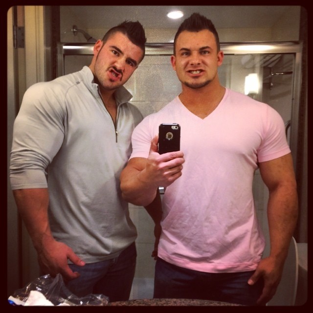 bigjoetex:  monsieurunivers:  WOOOOOOOOOOOOOOOOF  I guess its because I’m not hetero