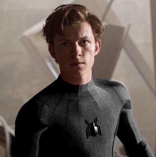 Tom Holland Pack