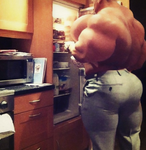 banlieu-morphs: EAT. GROW. REPEAT.