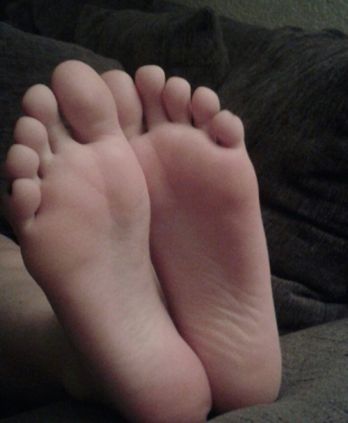 leiasfeet: Here are some old pics
