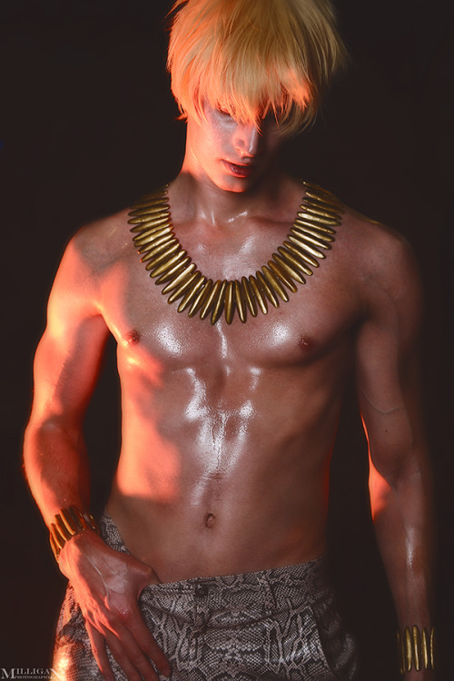 Fate/ Stay Night Archemesat as GilgameshThanks to Iris, Olya, Torie and Catarina for help)