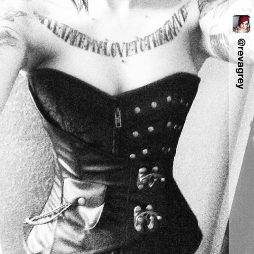 Repost from @revagrey Foxy new corset from @theofficialvv! Full body, color, tight laced photos soon