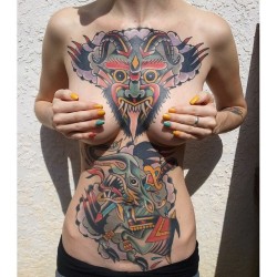 womenwithink:  By @justintaylortattoo #womenwithink #womenwithtattoos #japanese #ink #inked #inkedgirl #tattoo #tattoos #tattooedmodel #girlwithink