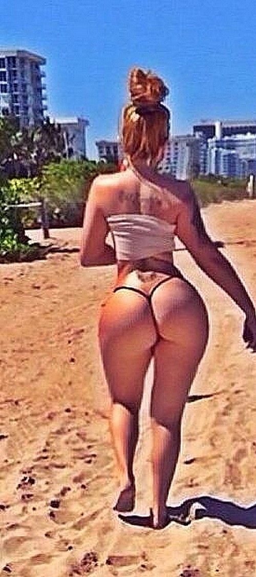 curvescurvesmorecurves:  ***Curves, Curves &amp; More Curves***Like, Reblog and