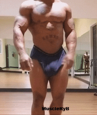 muscleryb:  6 bulge gif’s of Dectric Lewis  