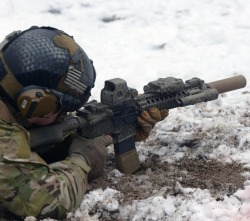 fnhfal:  U.S. Soldier assigned to 1st Battalion,