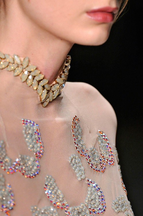 83-wang-83:  Details | FASHION SIZZLE on We Heart Ithttp://weheartit.com/entry/43993849/via/kamaro