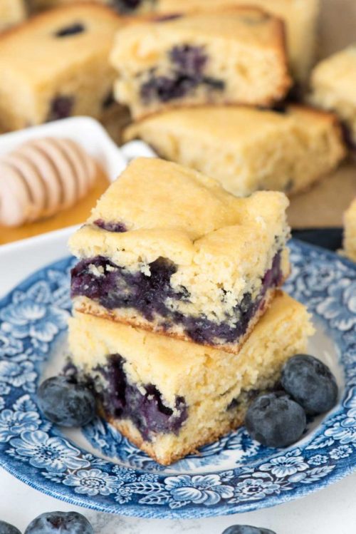foodffs:  BLUEBERRY CORNBREADReally nice porn pictures