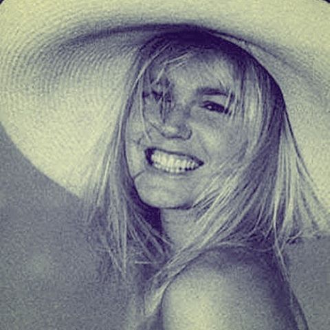 Quanto Mais O Tempo Passa, Mais Bonita Vc . Uma Luz Te Acompanha Onde Vc Estiver Nosso Amor Desse Jeito,