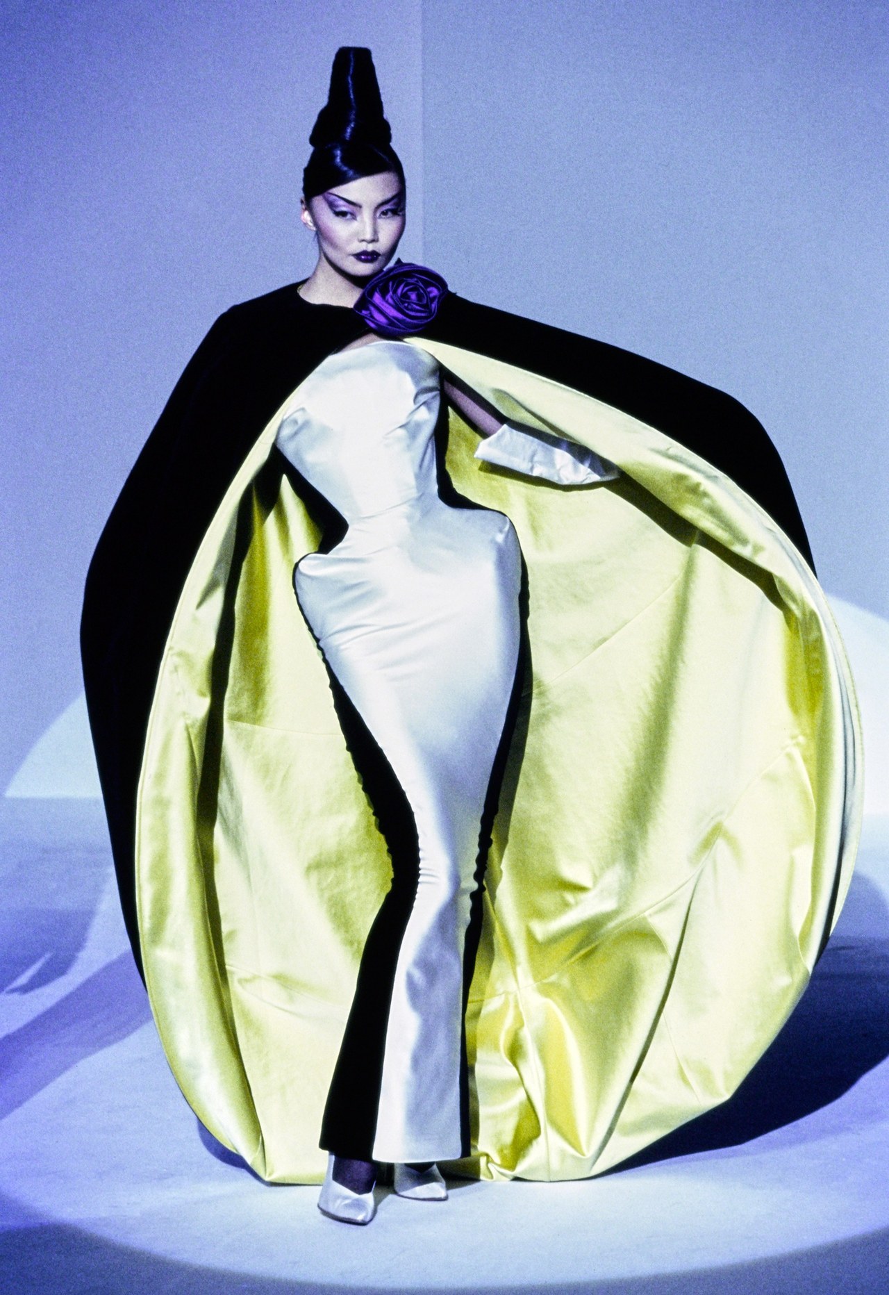 irina pantaeva mugler fall winter 1995 couture s irina pantaeva mugler fall winter 1995 couture s