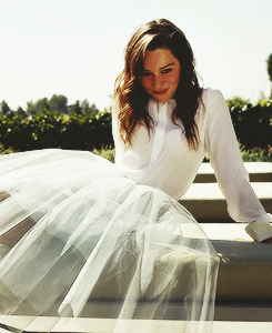 oikawahtohru-deactivated2020051:  Emilia Clarke for The Observer   