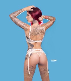 cervena-fox-appreciation:  Cervena Fox