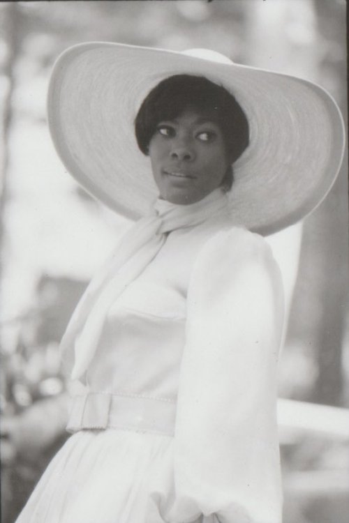 browngyalwriting:Soft is strong, is beautiful.Promotional photoshoot for the “Dionne Warwick: 