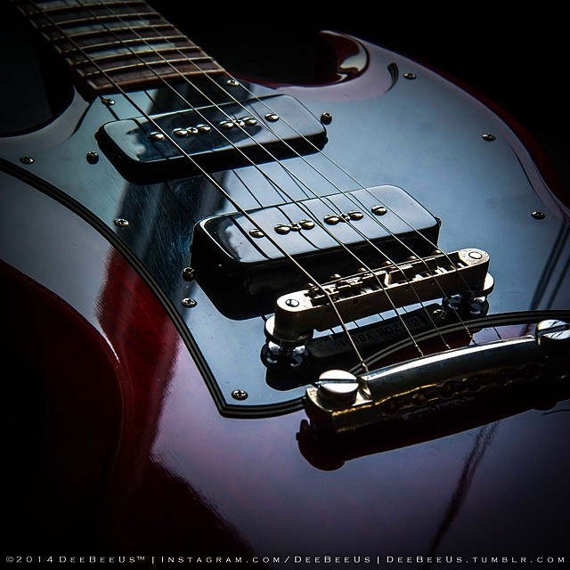 deebeeus:  My 2012 #Gibson #SG #Standard #P-90 is acting up…but I can’t figure