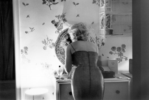 Porn Pics twixnmix:Marilyn Monroe photographed by Ed