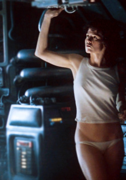 20th-century-man:Sigourney Weaver / production