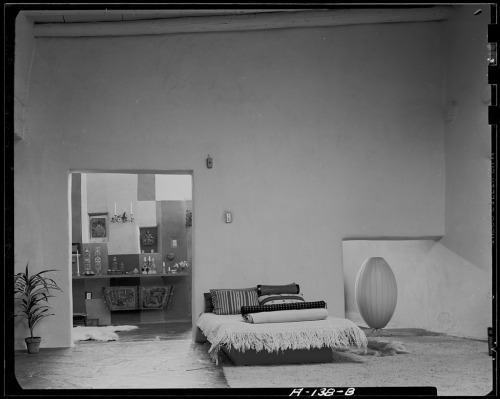 ummhello:Alexander Girard, Santa Fe House