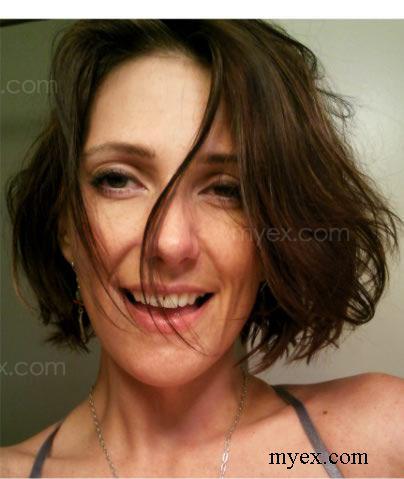 tmblrxposr:  Kim Renee Clifton aka Kim Renee Nein is a 47 year old milf from Myrtle