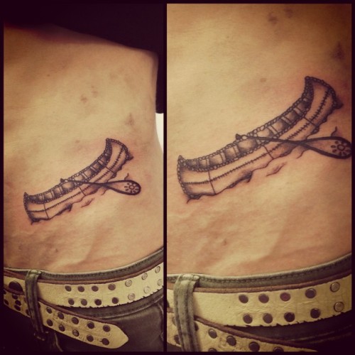 Awesome wee canoe on Kirstie. Tricky spot to tattoo for both of us! #tattoo #tattoos #luckycattattoo