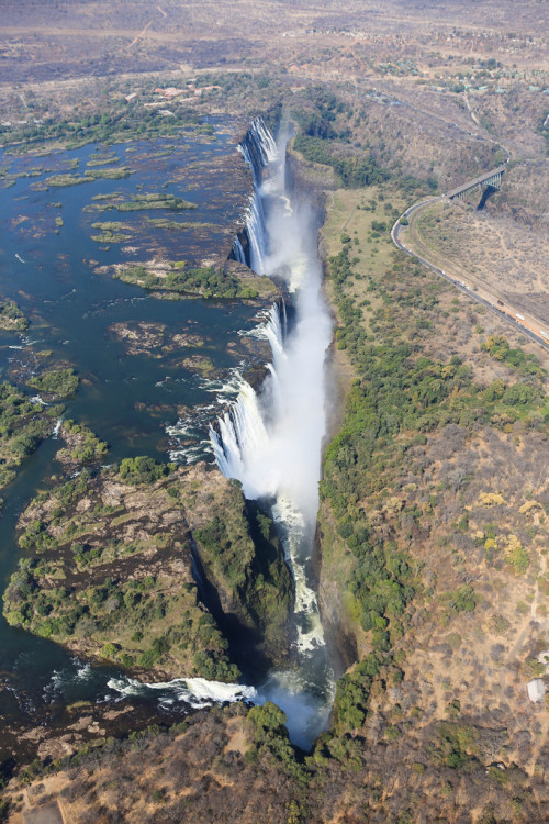 intothegreatunknown:  Victoria Falls | Zambia (by Clare Forster)