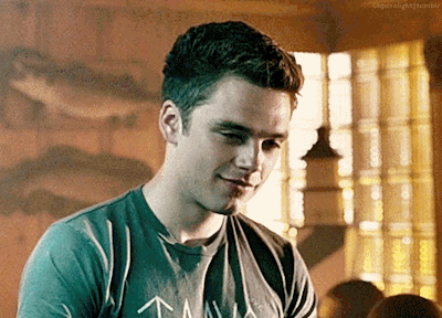 c15cb8b02a2d24d98b1704a75ef60f7e67563b46.gifv