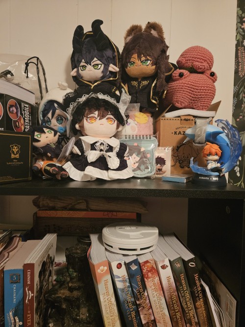 Finally Got My Malleus And Leona Plush Even When I'm Barley Into TWST Now