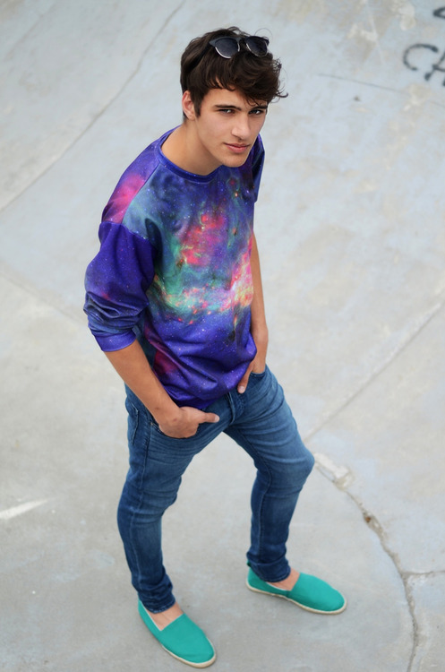 syberbully:  that sweater 