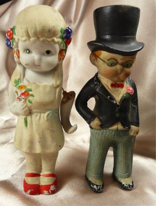 hazedolly: Shabby all-bisque antique penny dolls with bright, chippy paint: Dutch boy and Dutch girl