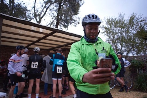 @amwsimz_tv always broadcasting. #tourofara Photographs by @billtanaka1  www.instagram.com/p