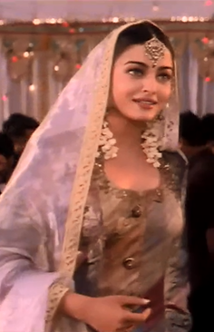 kajra-re:Aishwarya Rai, Aur Pyaar Ho Gaya, 1997.