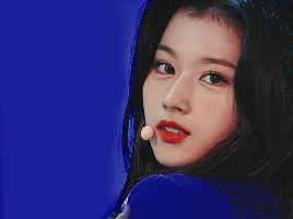 Twice’s Sana + Dark Blue 💙