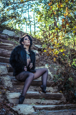 ifyoulovedmeyoudkillyourselves:  Model: Miss Genocide for an upcoming Zivity set in the works.